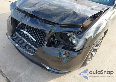 2018 Chrysler 300 Touring from USA, damaged, VIN 2C3CCAAG5JH340896